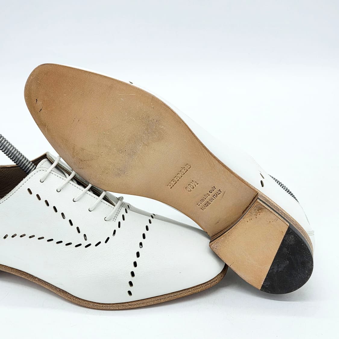 에르메스 우먼스 펀칭 로퍼 화이트 (36 1/2) 상품이미지3