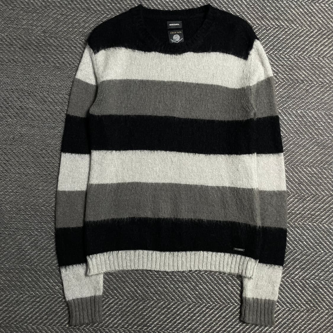 DIESEL 디젤 뱃지로고 스트라이프 모헤어 스웨터 니트y 5377 상품이미지1