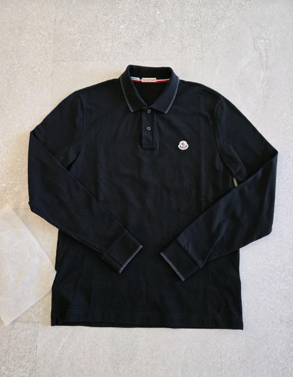 몽클레어 슬림핏 긴팔카라티 상품이미지1