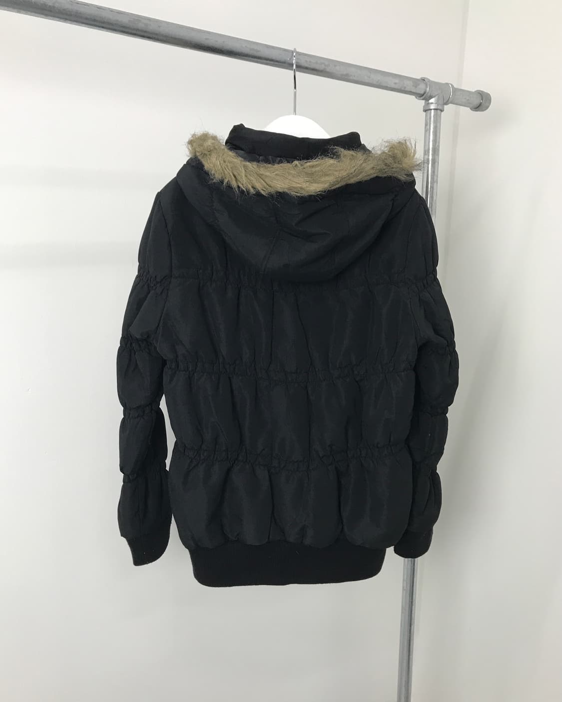 PENDORA Black fur hood jumper 상품이미지5