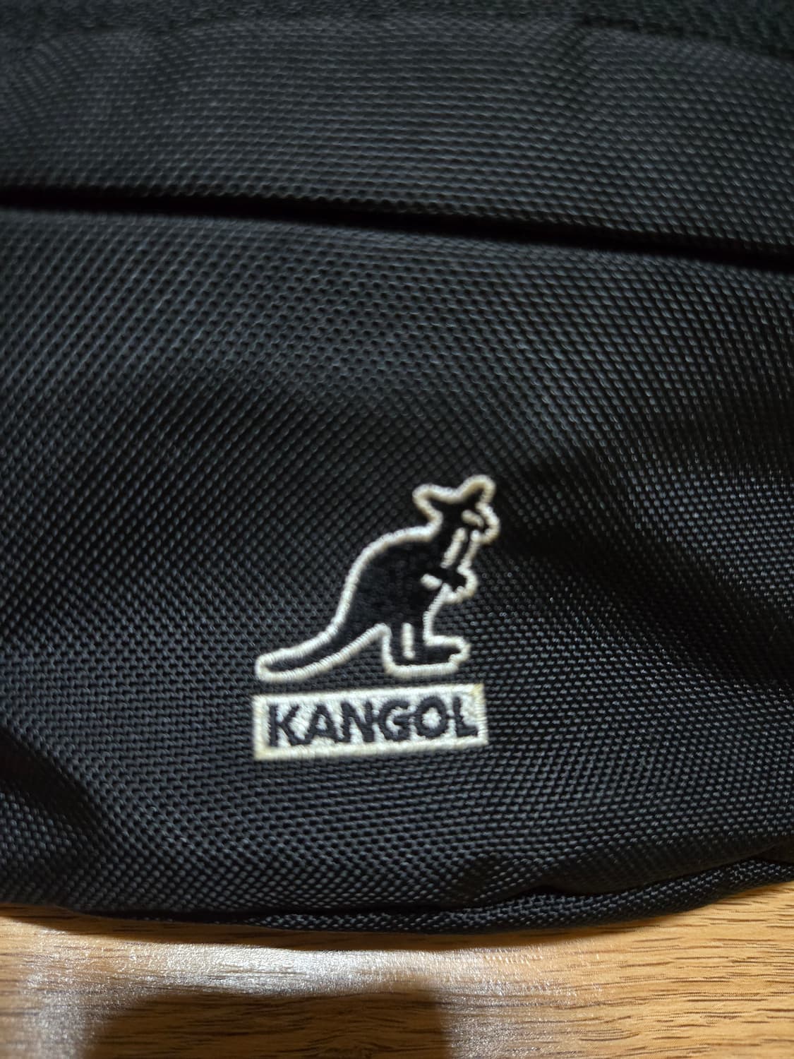 캉골 블랙 슬링백 힙색 상품이미지3