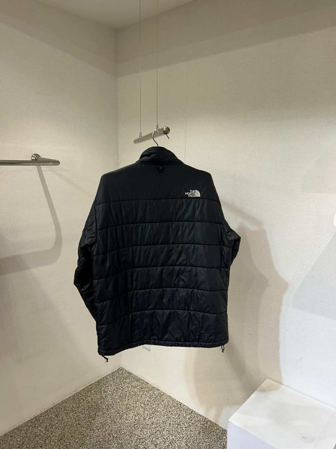 노스페이스 블랙 패딩 자켓 상품이미지2