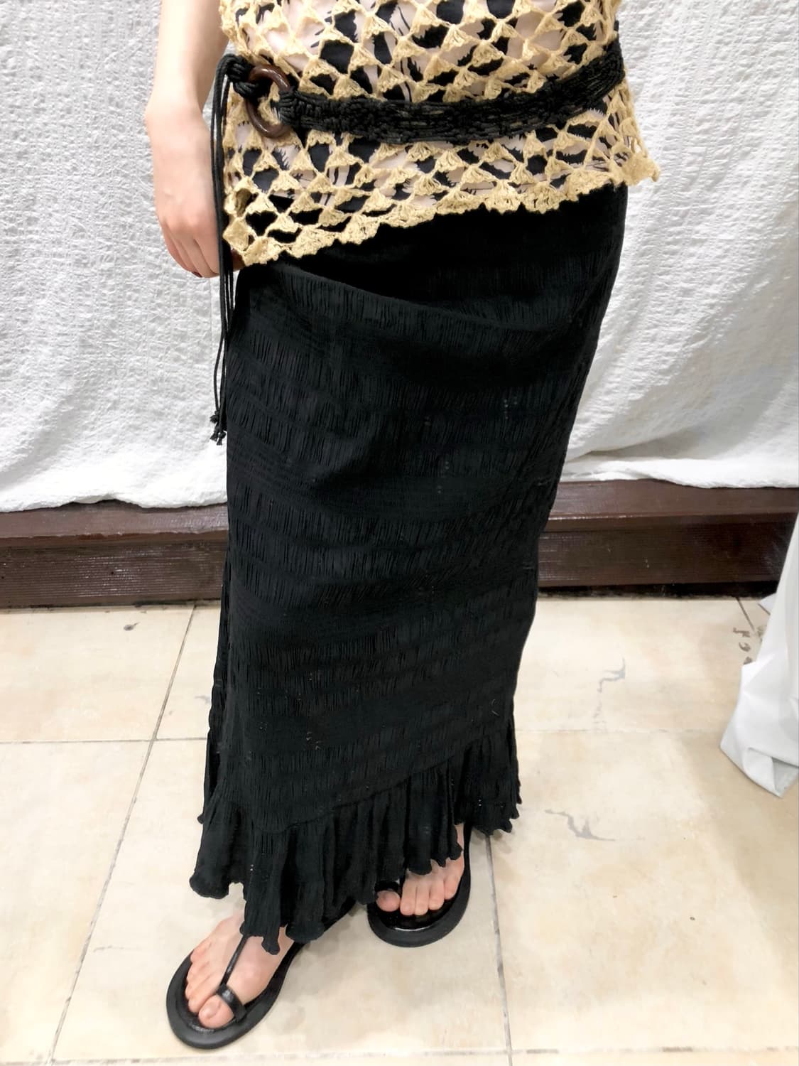 Black frill wrinkle long skirt 상품이미지1
