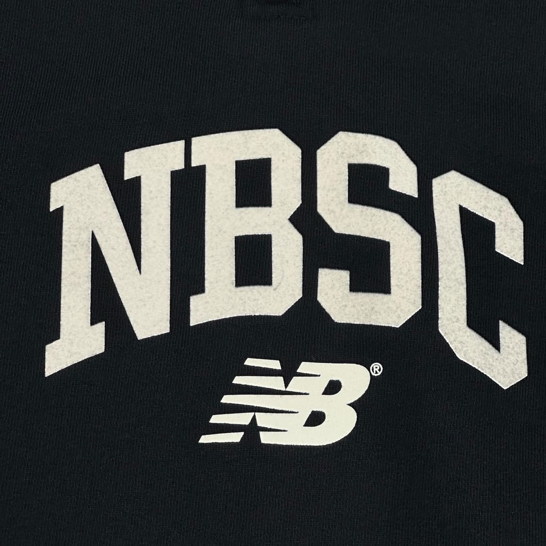 뉴발란스 NBSC 로고 블랙 반집업 맨투맨 (L) 상품이미지3