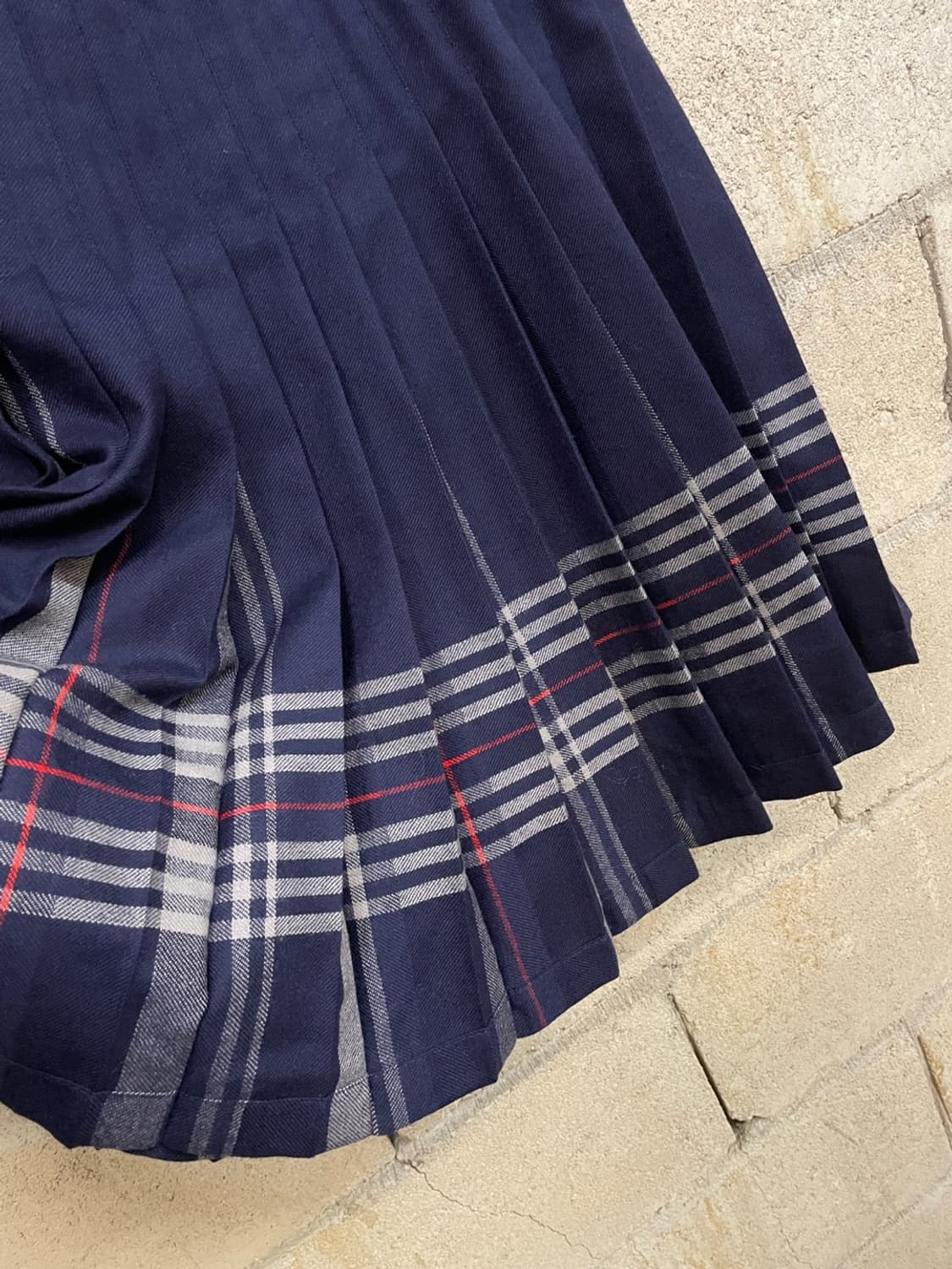 버버리 네이비 노바 체크 리버시블 스커트  상품이미지5