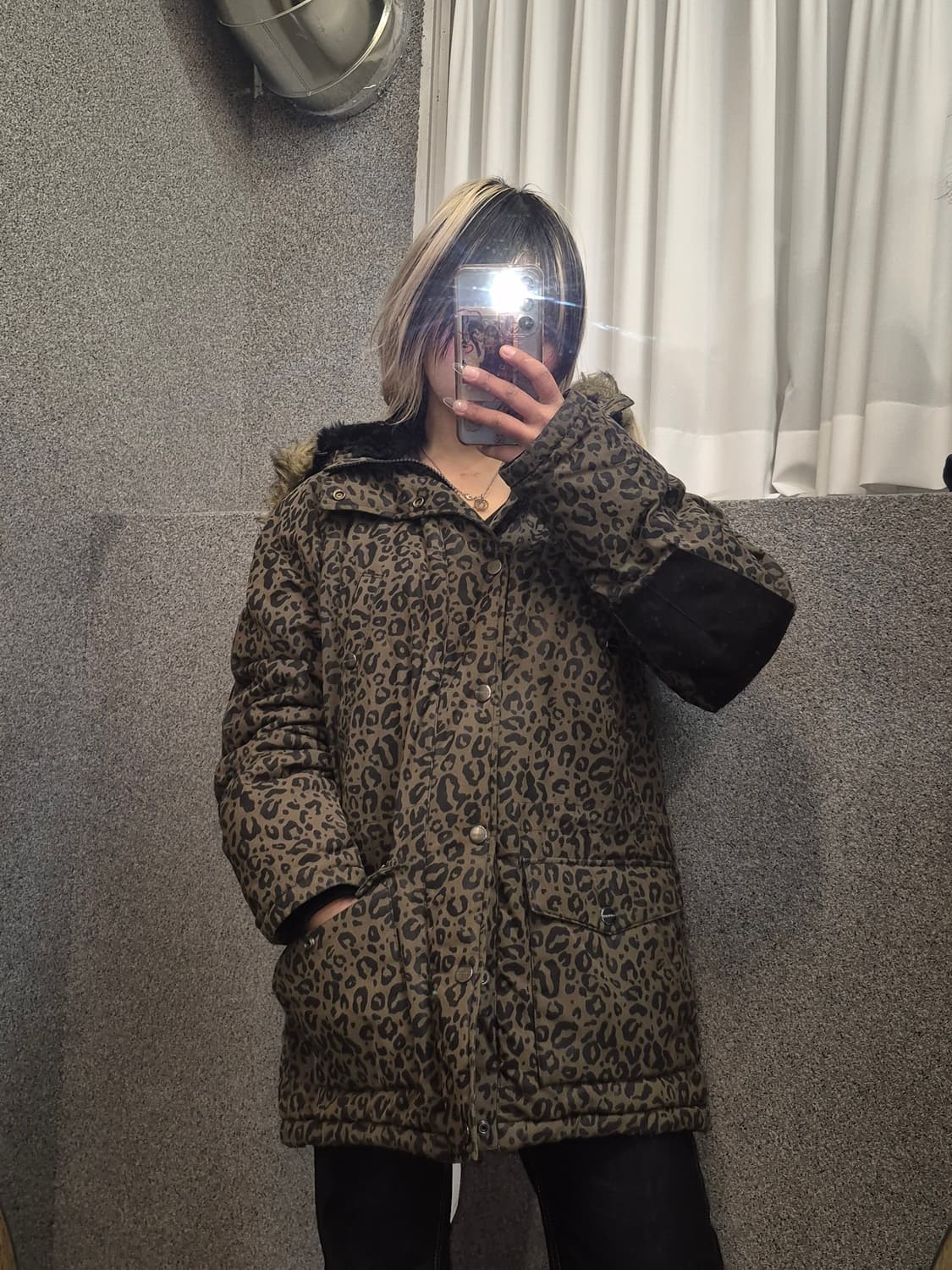 CARHARTT LEOPARD PADDING  상품이미지1