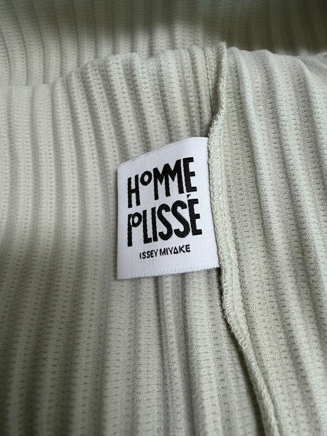 옴므플리세 이세이 미야케 아노락후드 4 라이트그레이 상품이미지5