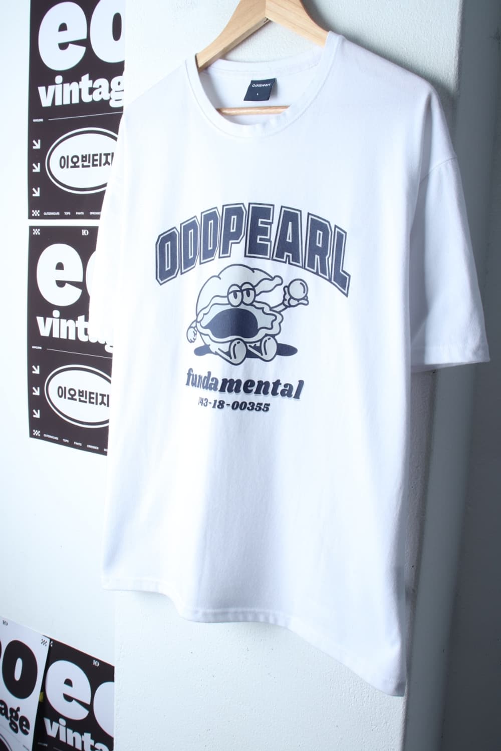 (L-XL) 오드펄 반팔 티셔츠 조개프린팅 화이트 올드스쿨-H33502 상품이미지1