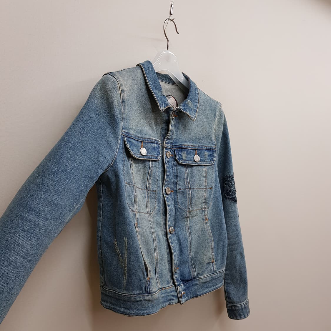 쟈딕앤볼테르 자수 디테일 자켓 S사이즈 상품이미지3