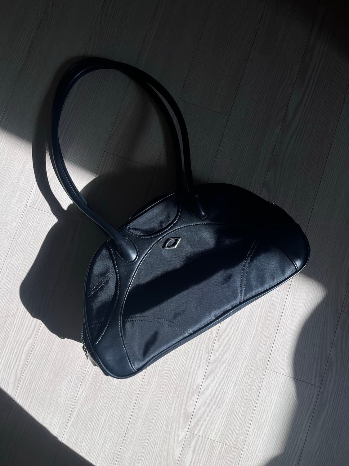 미스치프 볼링백 블랙 상품이미지1