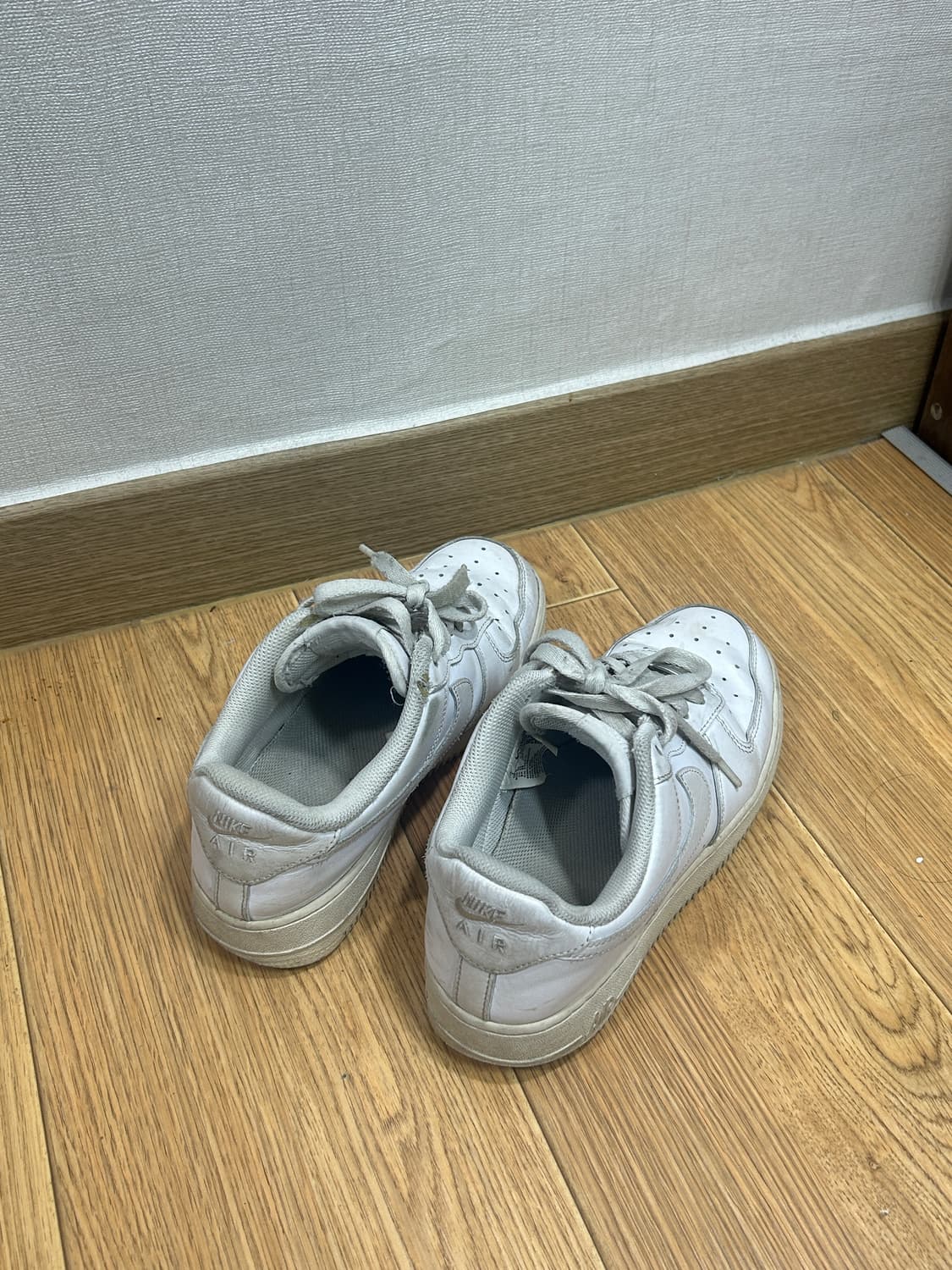 나이키 에어포스 상품이미지1