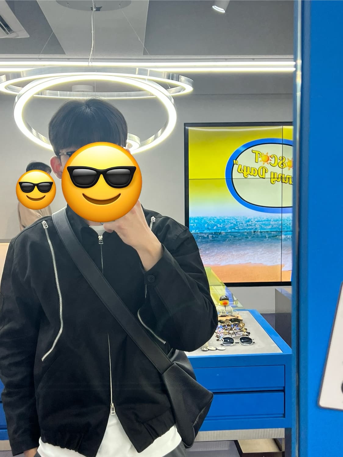 더뮤지엄비지터 x 존버거맨 커브드 블루종 L 상품이미지6