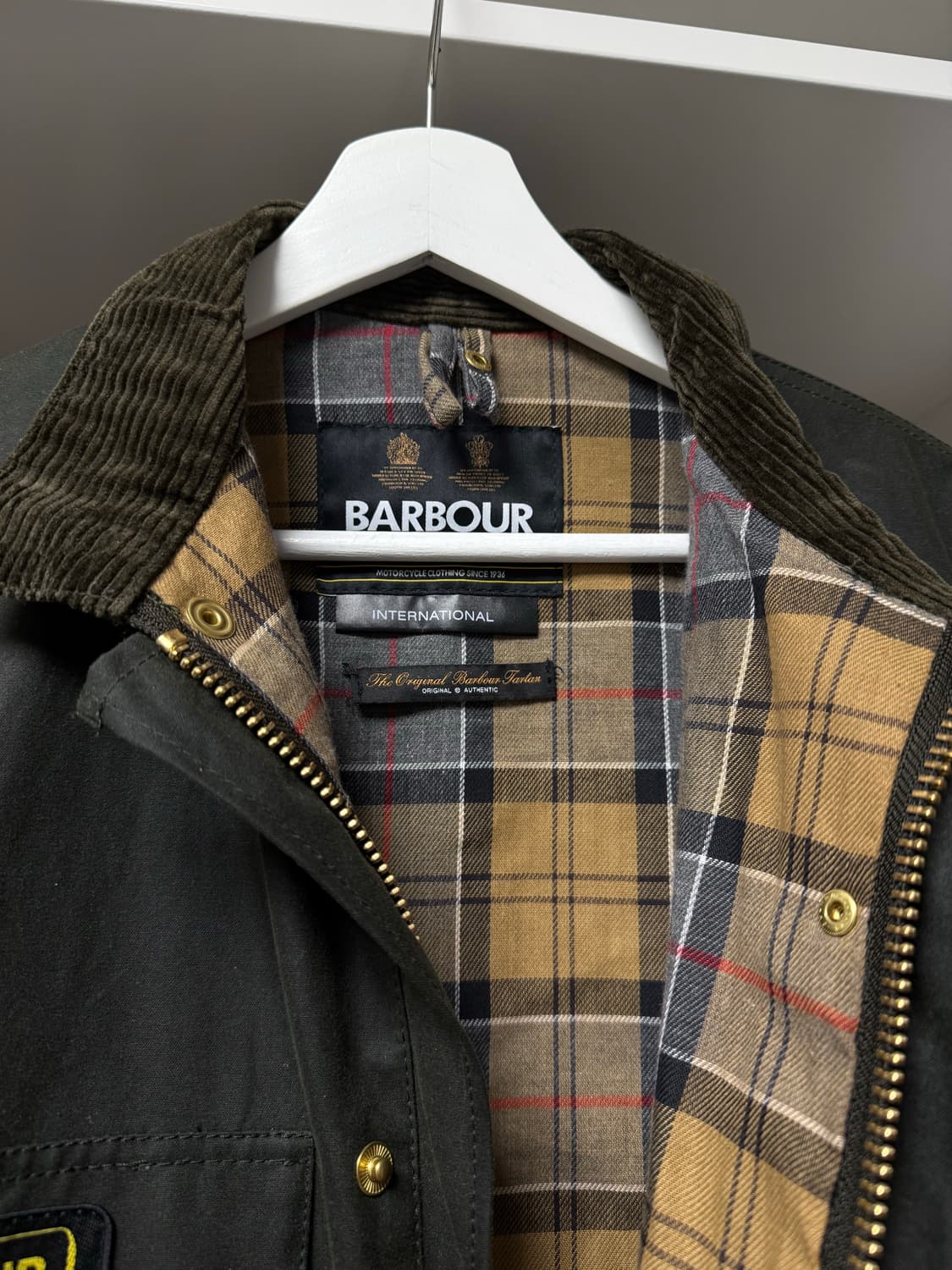 바버 인터내셔널 A7 왁스 자켓 (1시간 착용 / 40사이즈) 상품이미지3