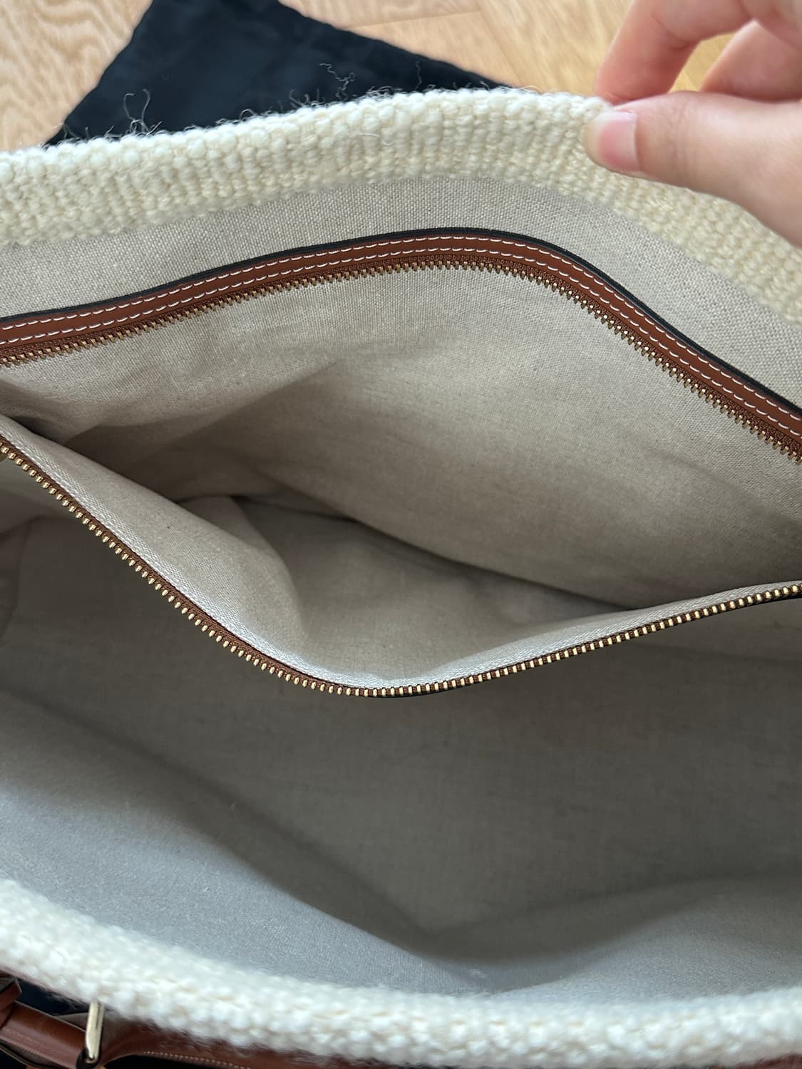 셀린느 텍스타일 카프스킨 호리즌탈 카바스백 그린 상품이미지7