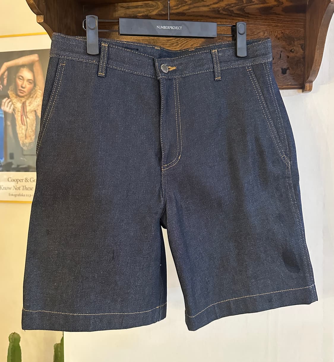 (새상품) 솔리드 옴므 생지 데님 버뮤다 반바지 48 상품이미지1