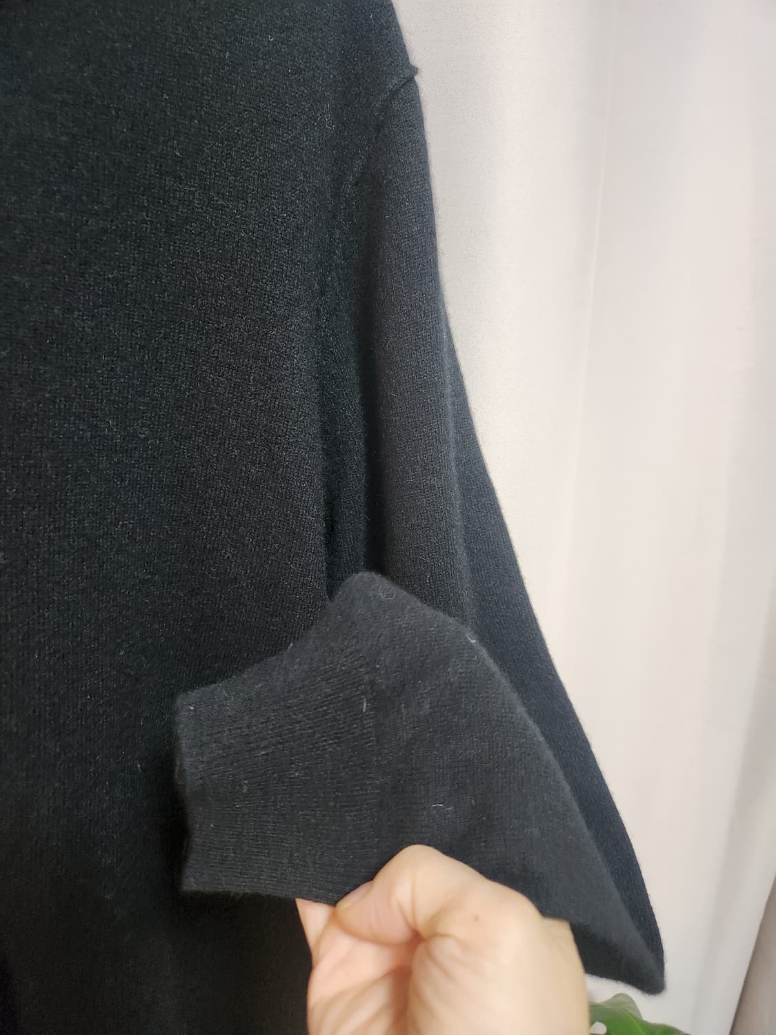 Galeries Lafayette 남성용 블랙 캐시미어 니트 상품이미지4