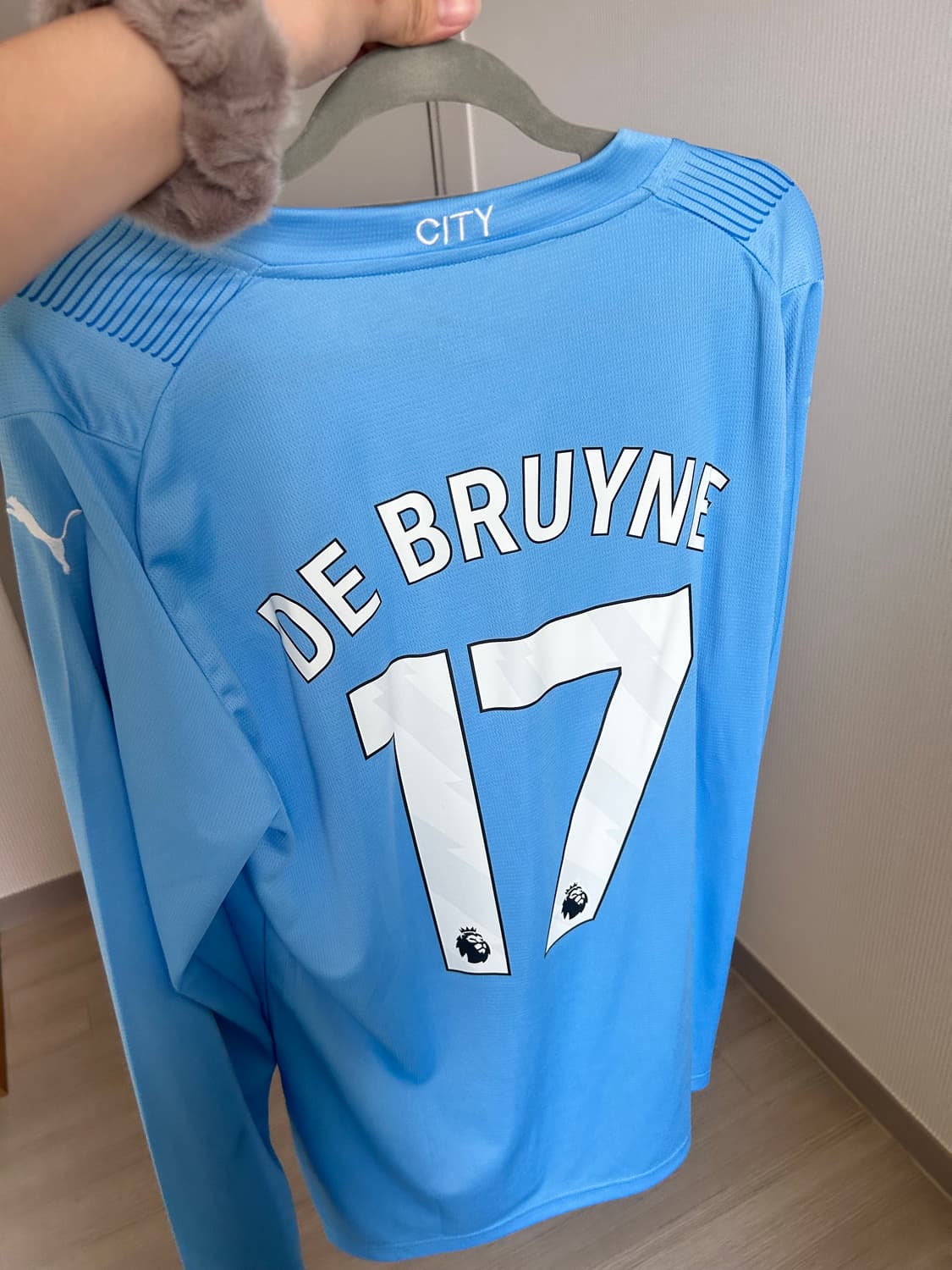 퓨마 맨시티 23/24 DE BRUYNE 롱슬리브 실착❌ 상품이미지3