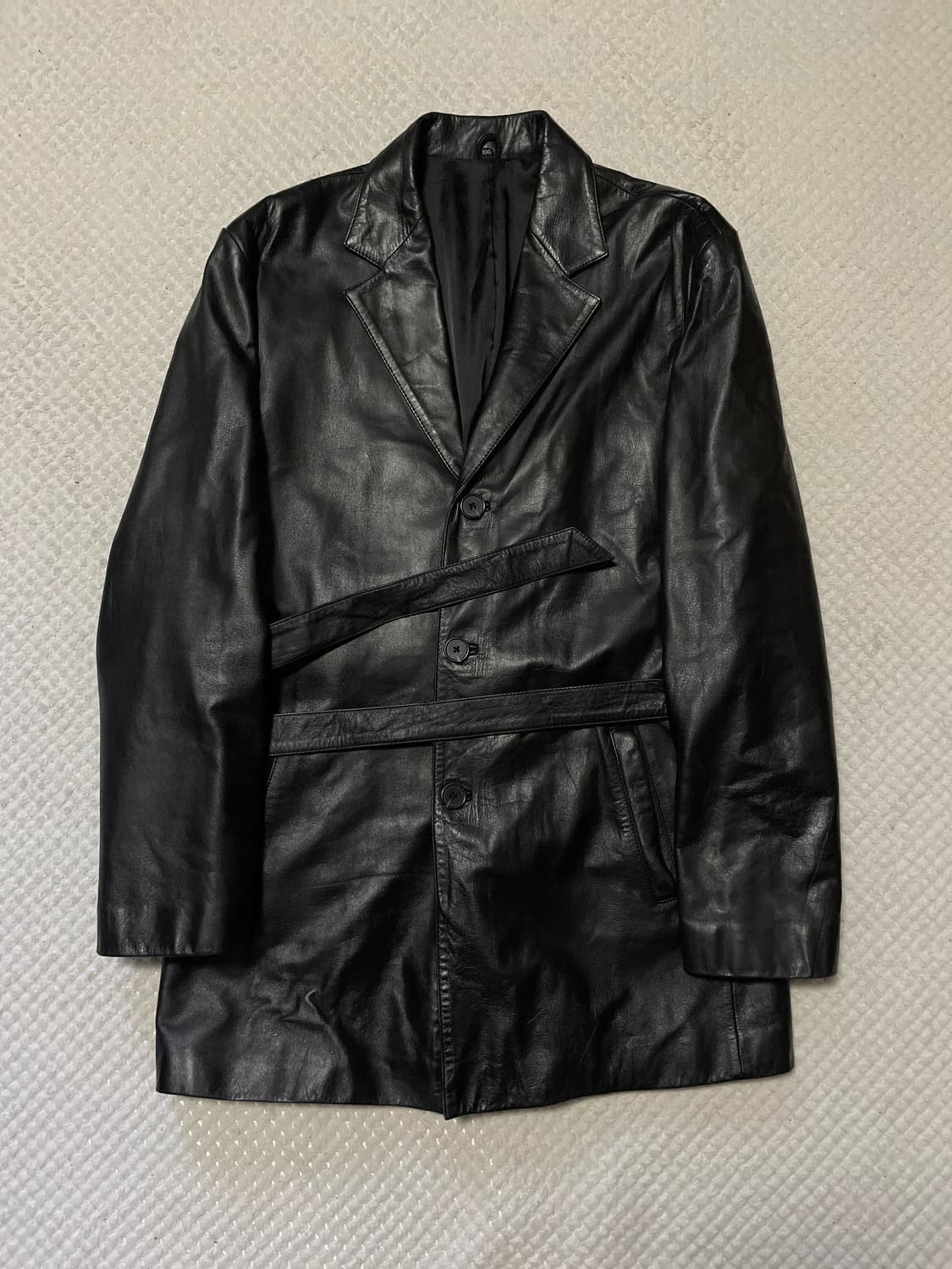 광희시장 웨스턴 무드 3버튼 카우하이드 소가죽 라펠 레더 카 코트 상품이미지1