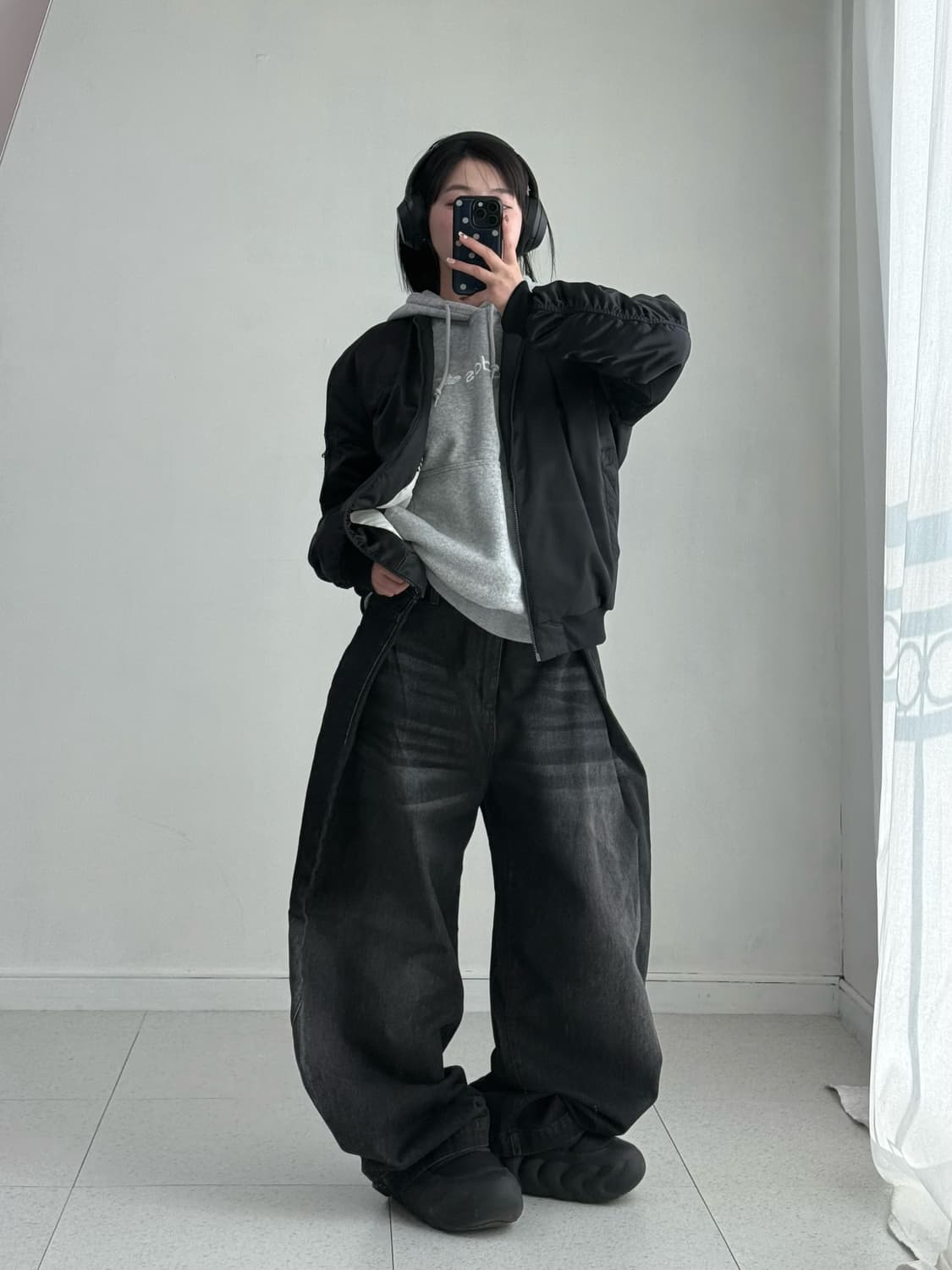 아디다스 블랙 나일론 봄버 자켓 상품이미지5