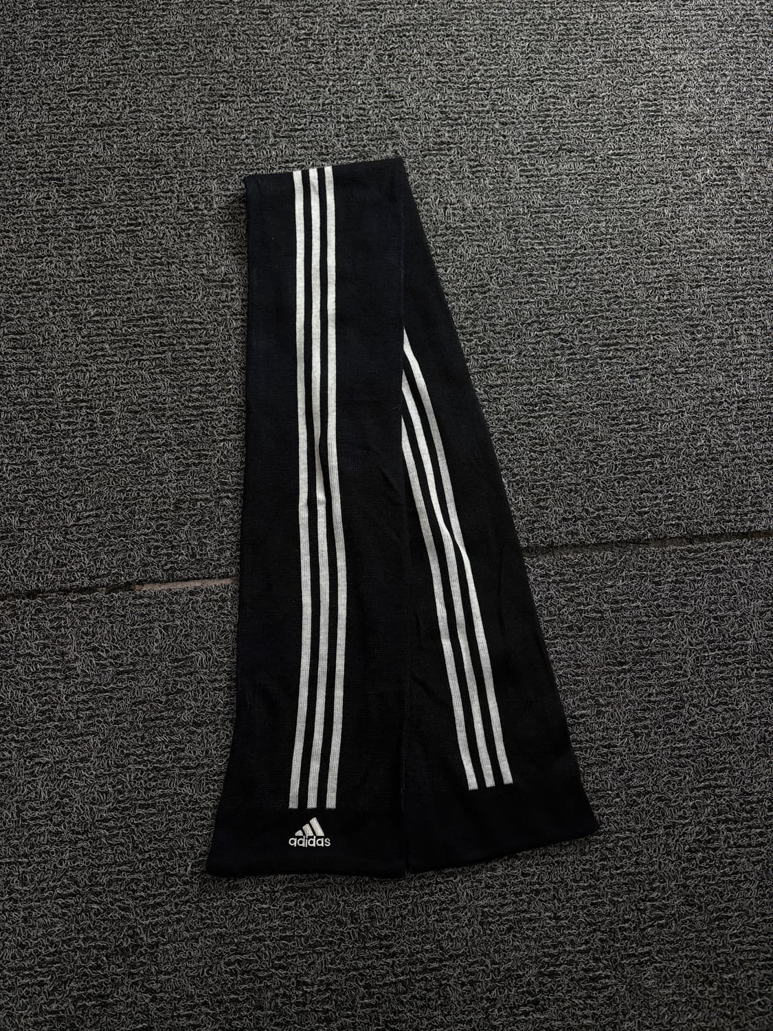 00s 아디다스 올드스쿨 에센셜 블랙 머플러 1787 상품이미지3