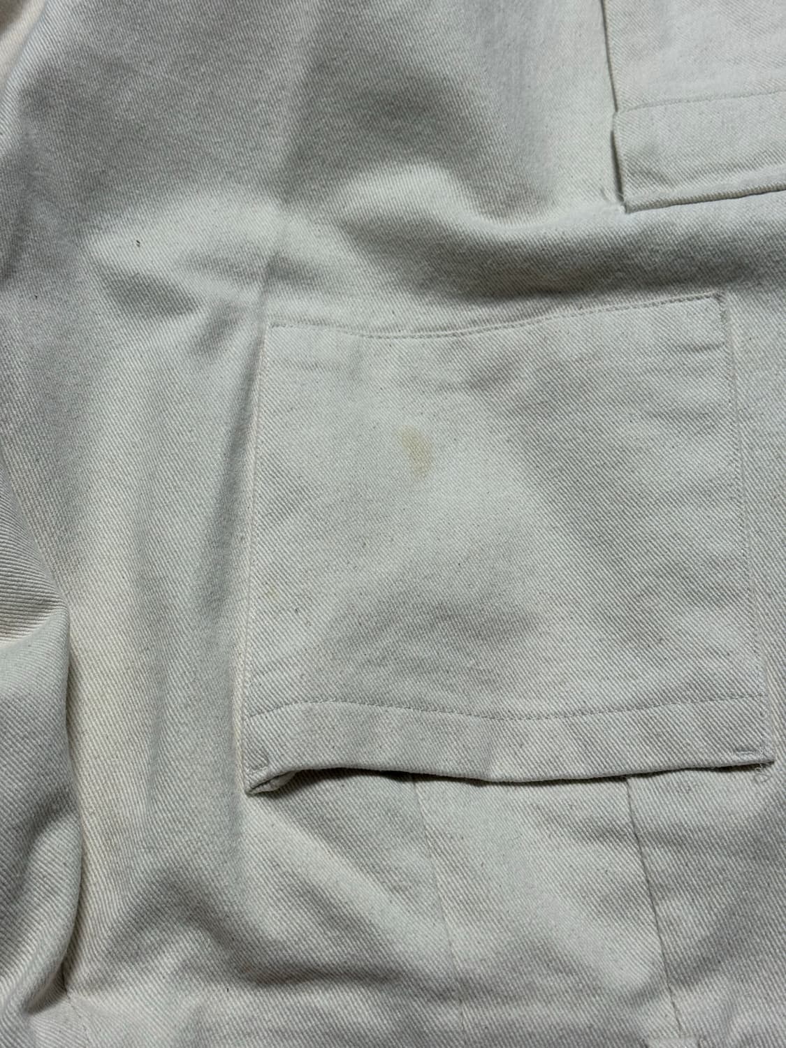 LLUD x STU 크림 카고 팬츠 상품이미지4