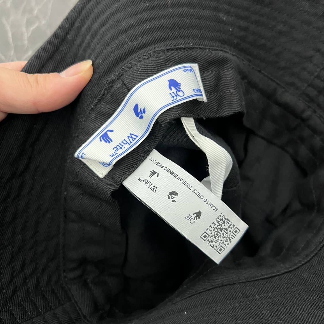 오프화이트 21ss 핸드 오프 버킷햇 블랙 상품이미지5