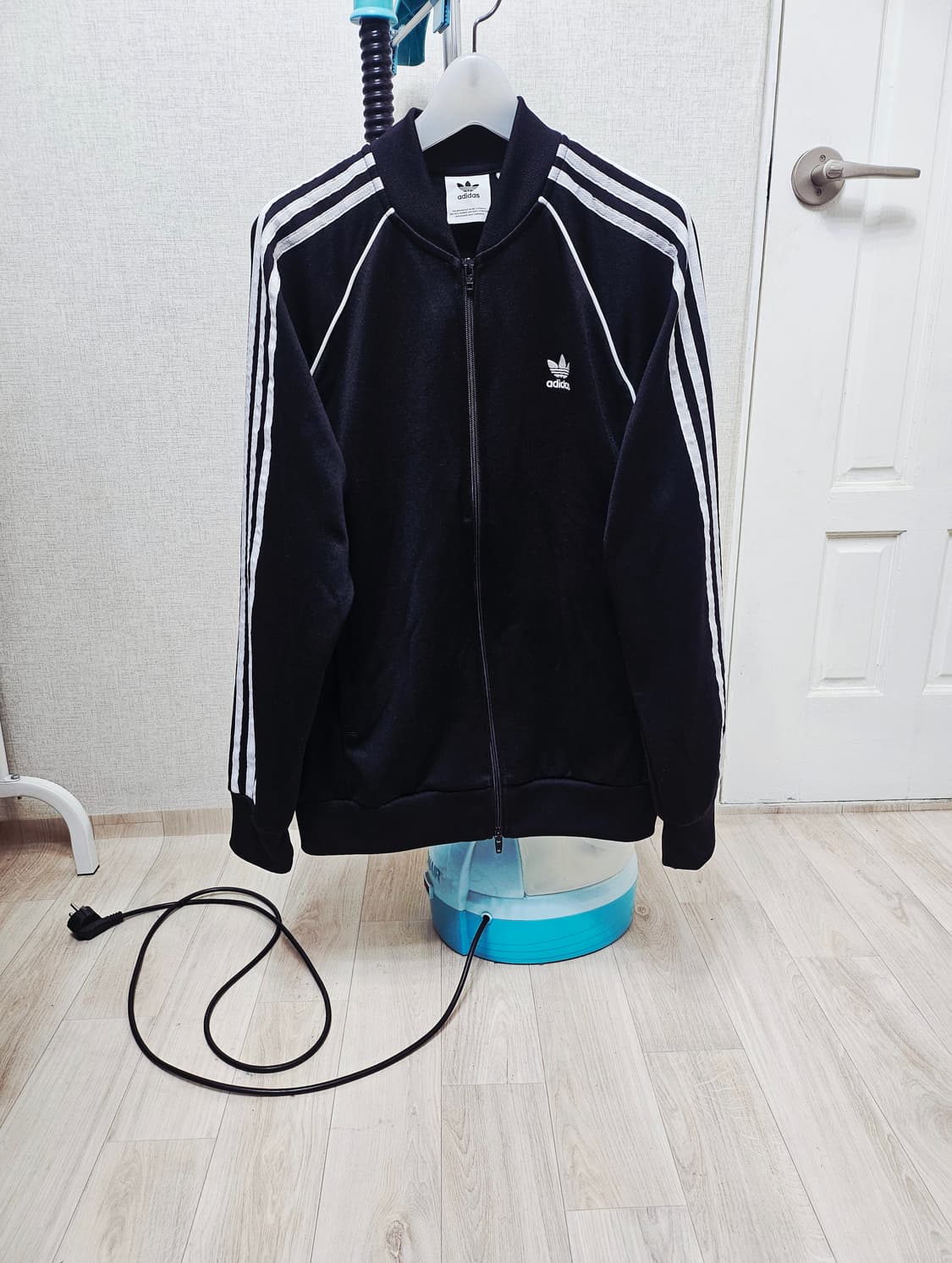 (110)2XL ☆초대장급☆ 아디다스 슈퍼스타 2중지퍼[검흰] 트랙탑져지 상품이미지1