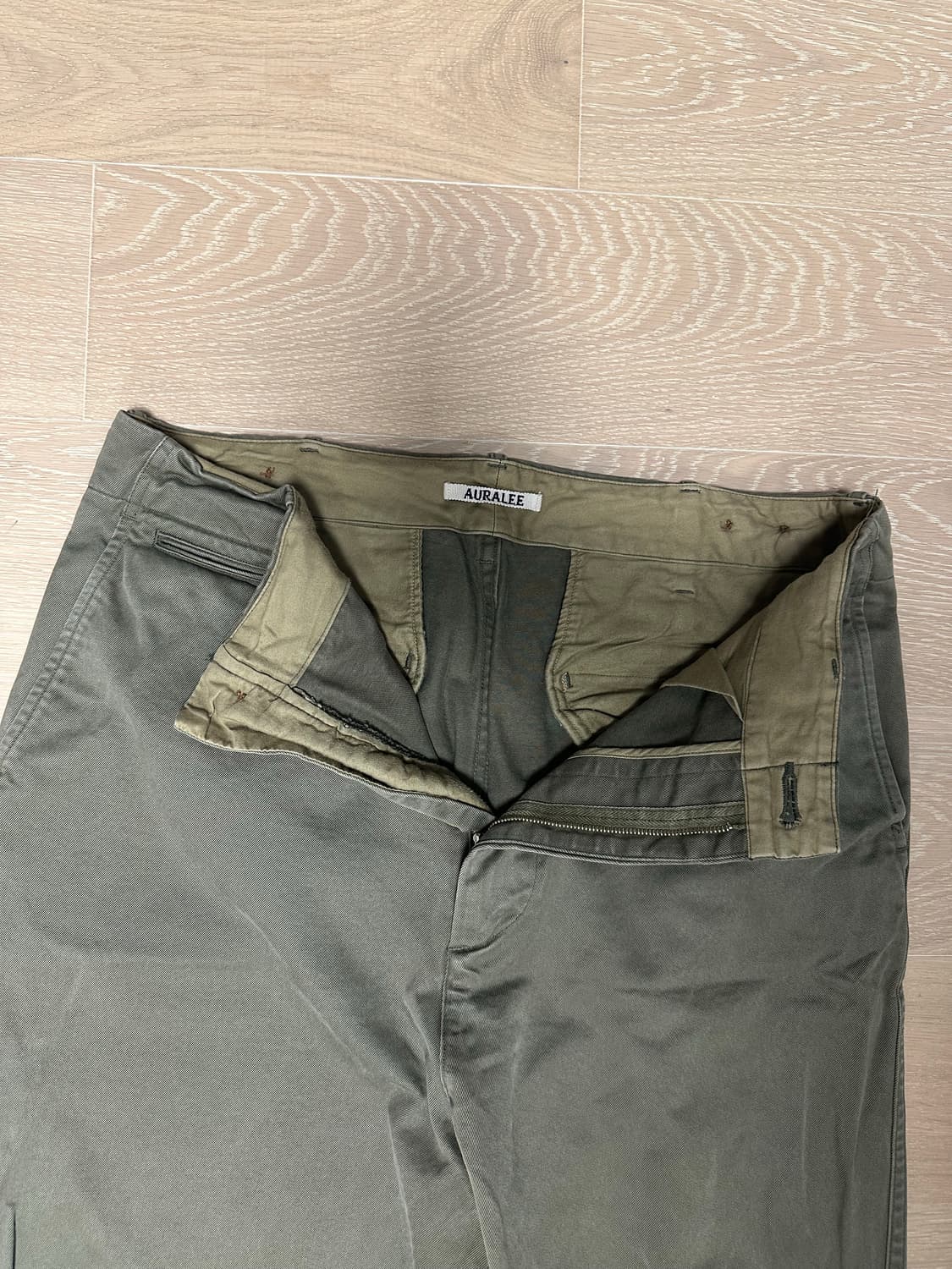 오라리 AURALEE 면바지 올리브 4사이즈 상품이미지4