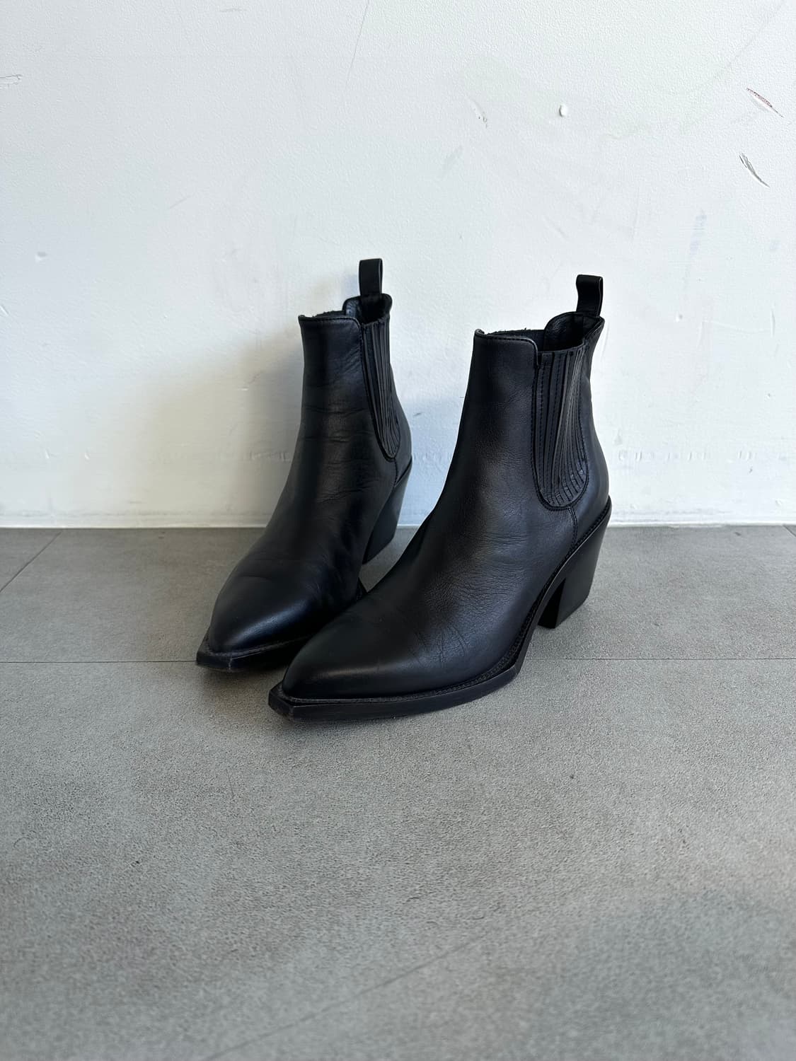 저스트 카발리 스퀘어토 블랙 레더 앵클부츠 상품이미지3