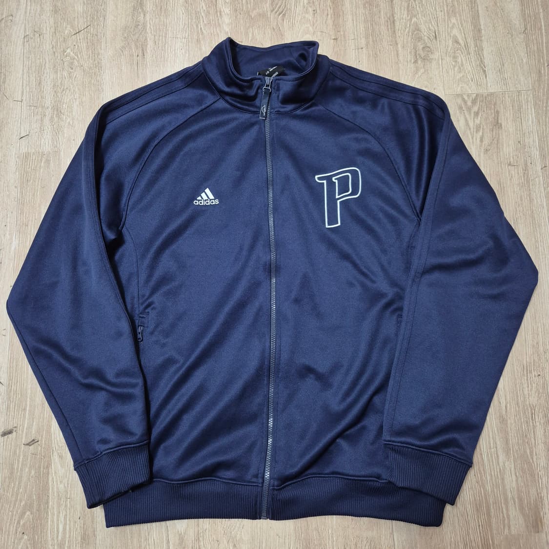 아디다스 올드스쿨 PISTONS 빅로고 트랙탑 져지 XL(105) 상품이미지1