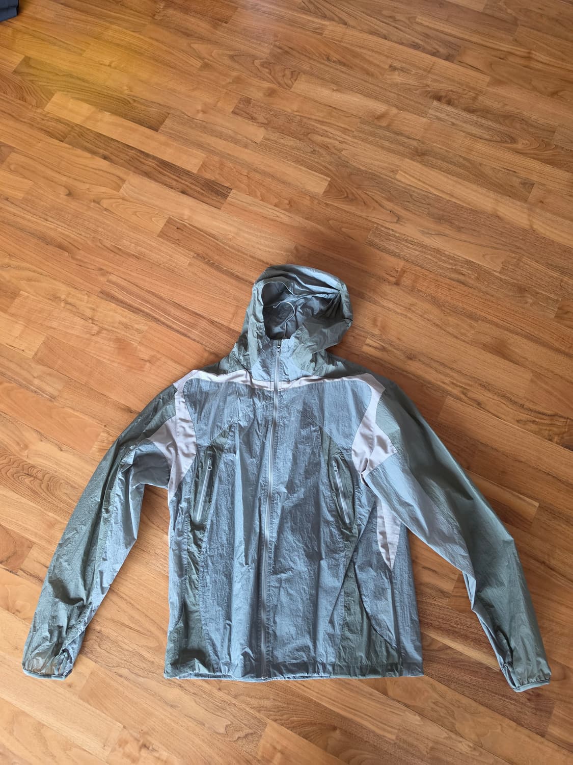 산산기어 바람막이 팝니다 사이즈 3 상품이미지1