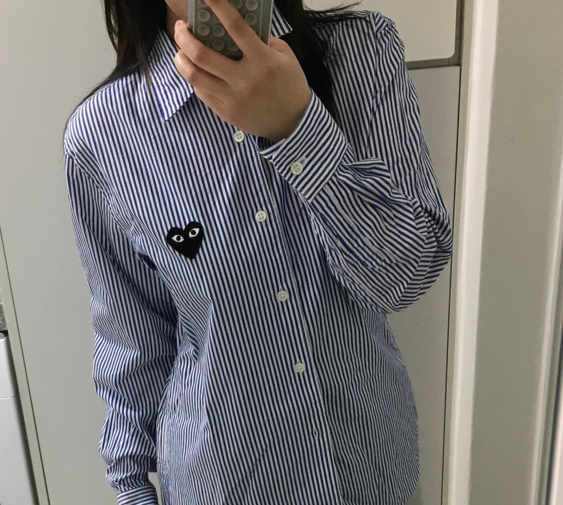 꼼데가르송 플레이 스트라이프 블랙 하트 셔츠 블루 상품이미지4