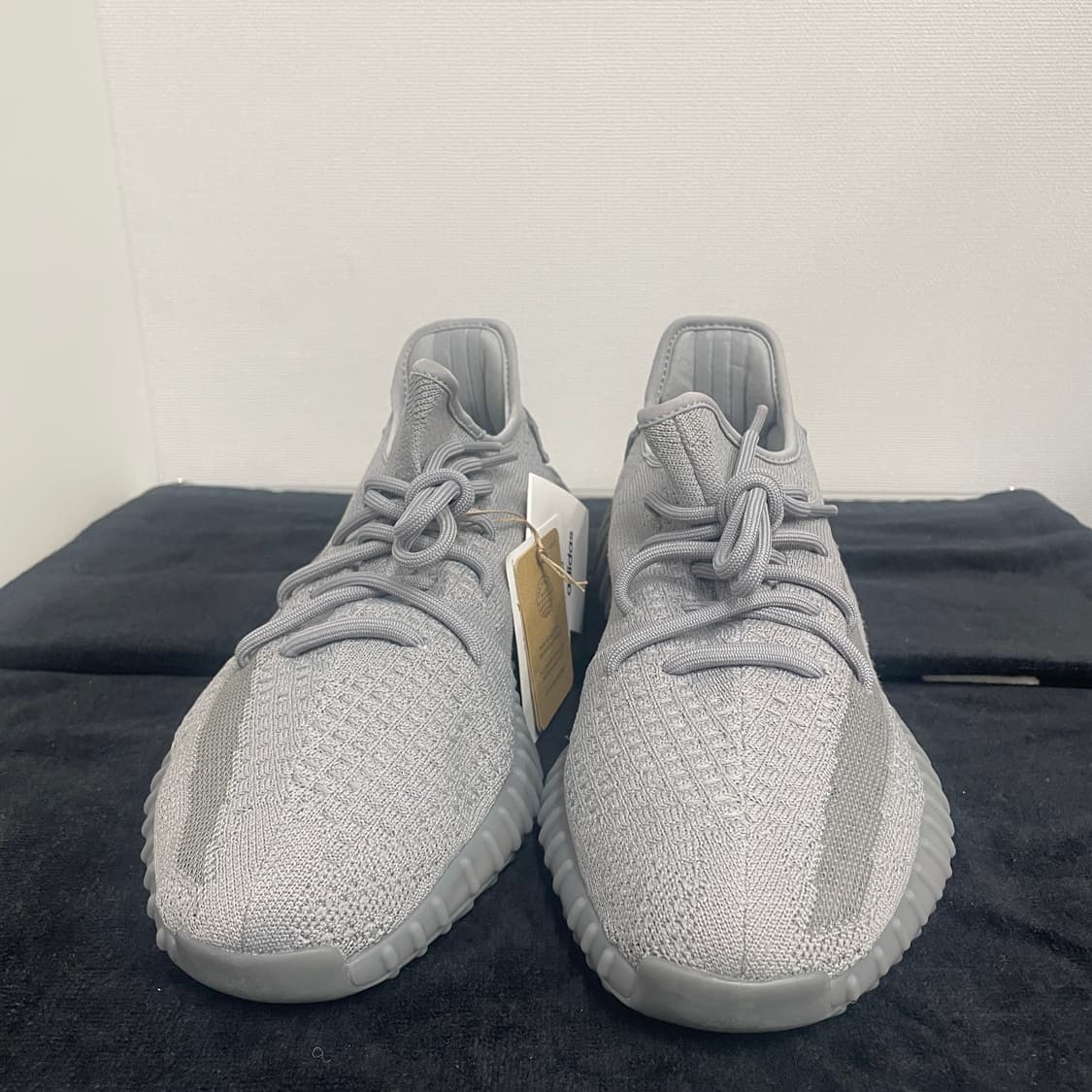 아디다스 이지 부스트 350 V2 스틸그레이 275 상품이미지3