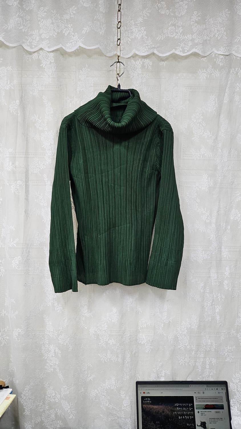 딥 그린 플리츠 주름 셔츠 상품이미지1