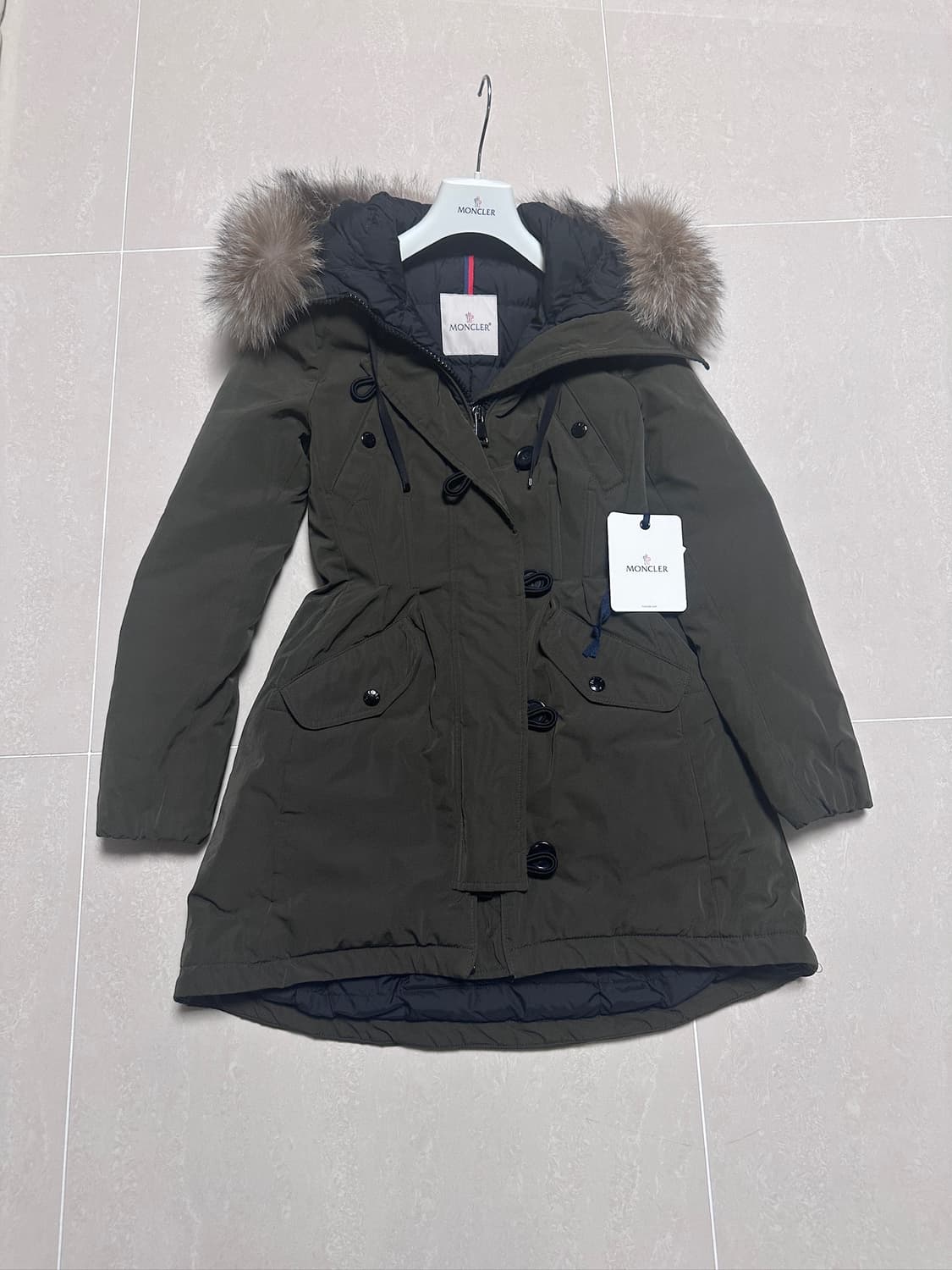 Moncler Aredhel 몽클레어 아레델 상품이미지1