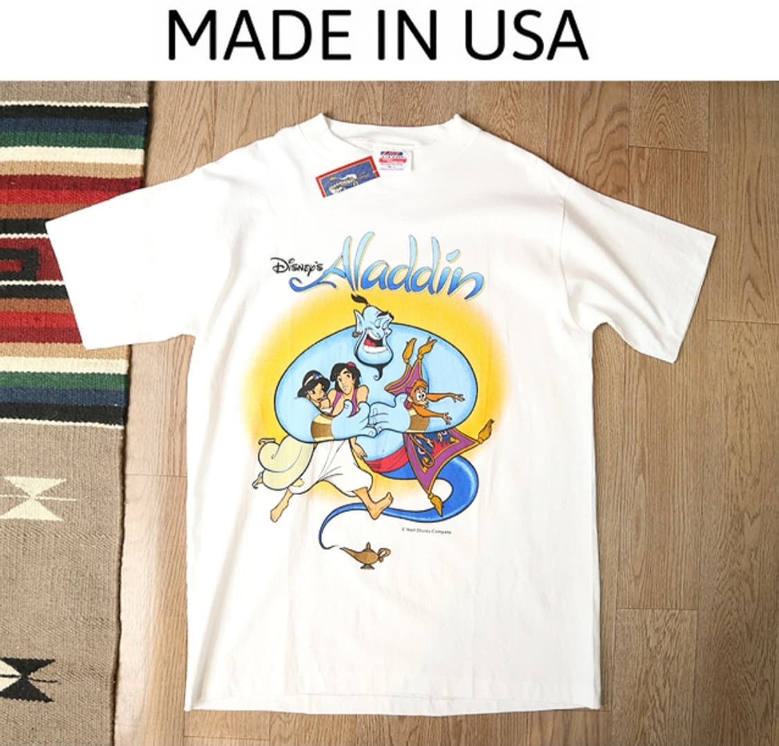 미국 메이드 90S 디즈니 알라딘 프린팅 빈티지 티셔츠

데드스탁  상품이미지1
