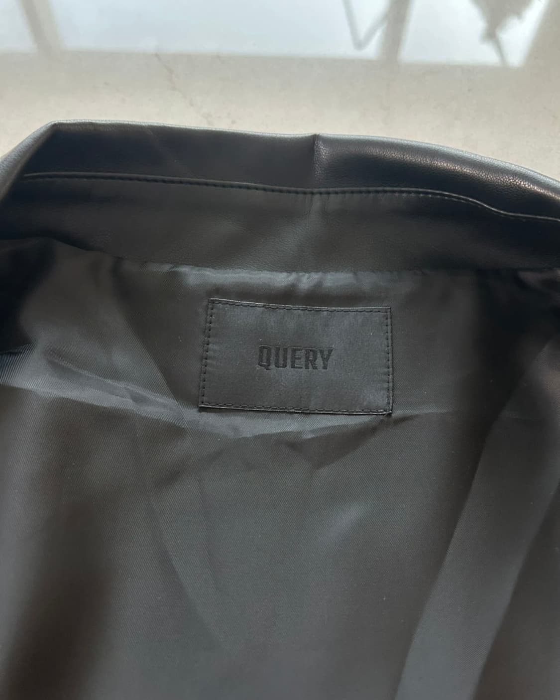 QUERY 크롭 레더 볼레로 자켓 상품이미지4