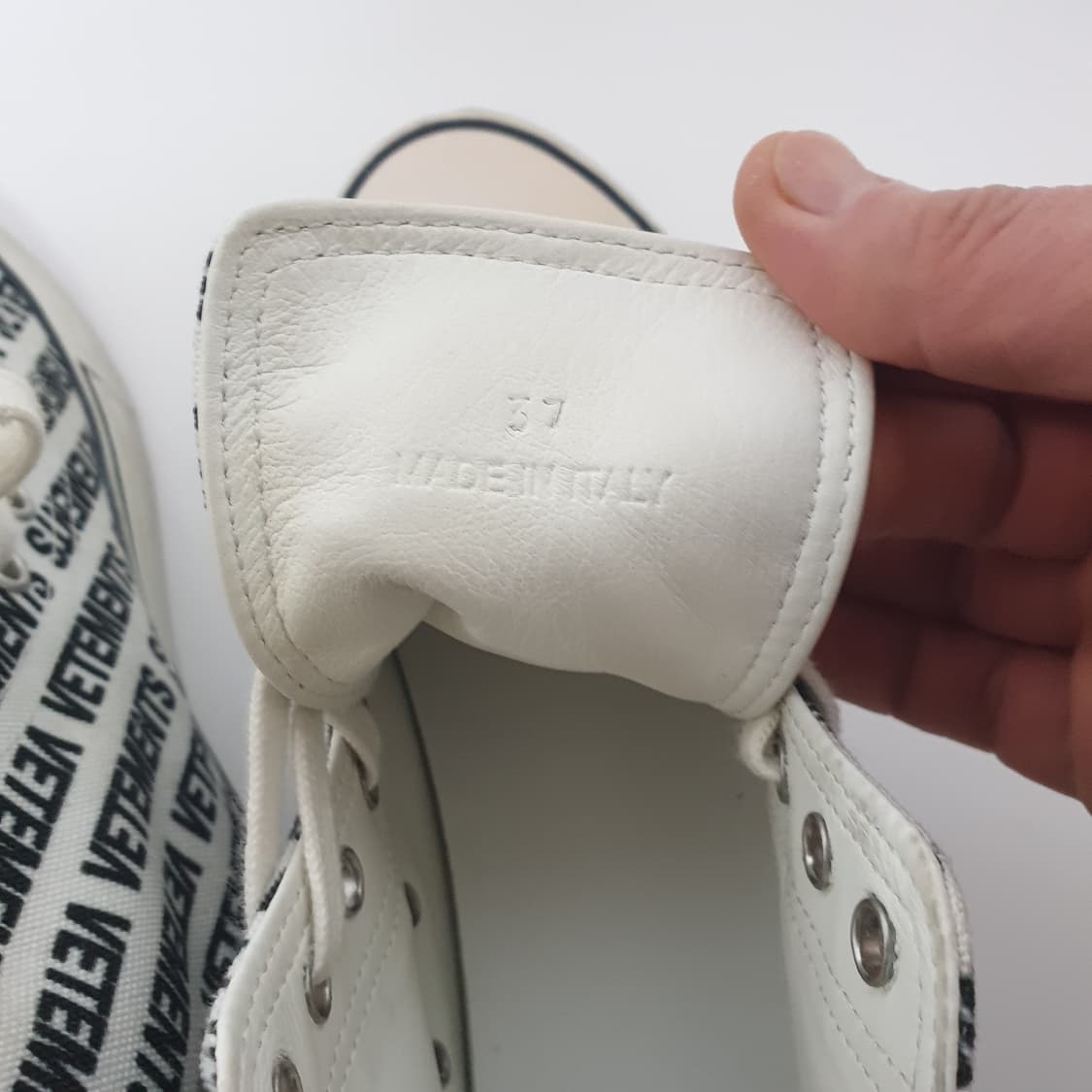 베트멍 로고 패턴 하이탑 스니커즈 상품이미지6