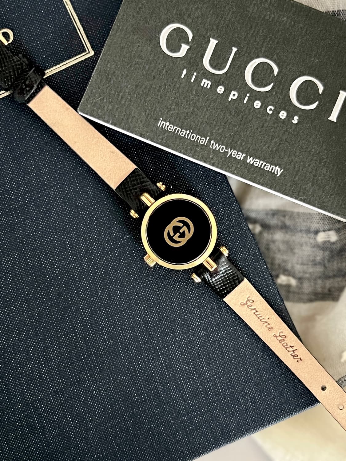 구찌 쉐리 블랙 다이얼 여성 시계   상품이미지7