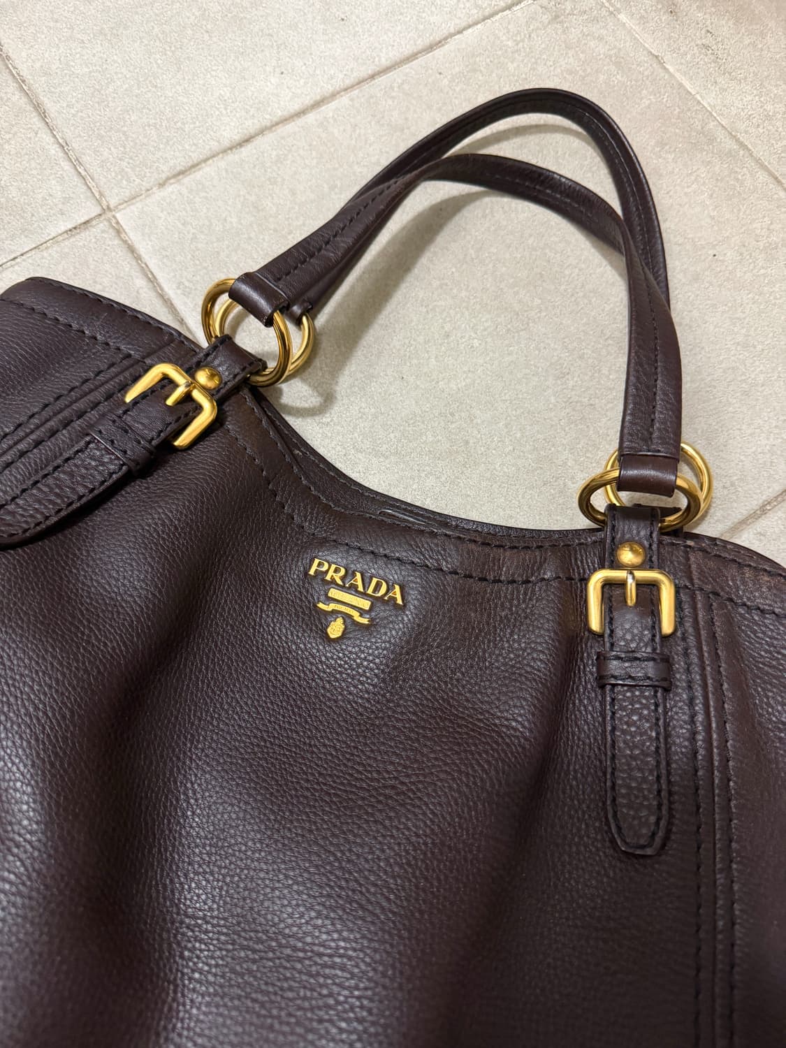 빈티지 프라다 레더 숄더백 상품이미지4