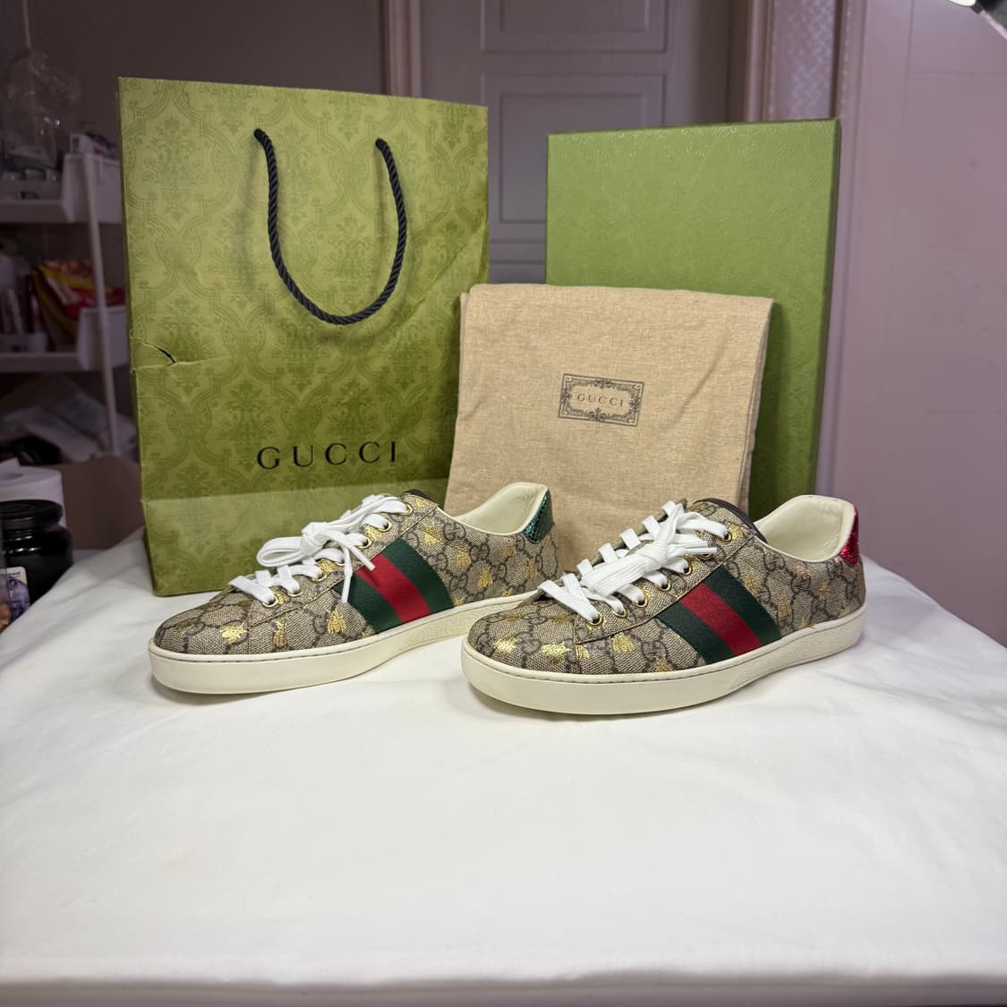 구찌 에이스 GG 슈프림 비 스니커즈 베이지 에보니 상품이미지1