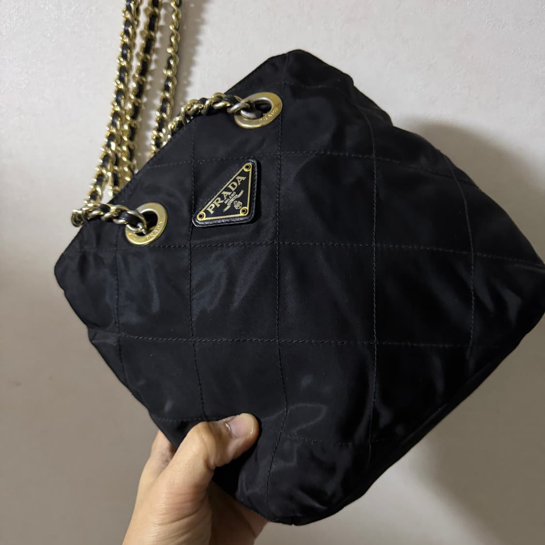프라다 포코노 나일론 미니 퀄팅 금장 크로스백 상품이미지5