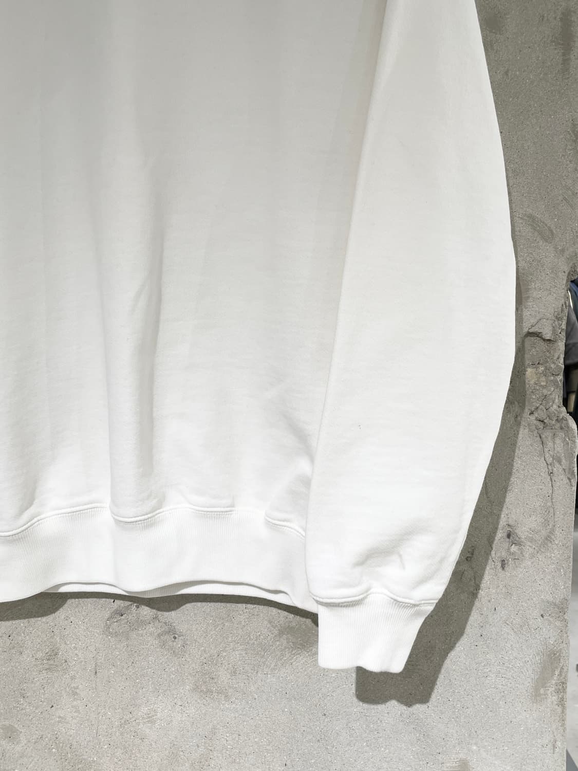 오프화이트 화이트 애로우 리퀴드 멜트 레그 스웻 셔츠 상품이미지6