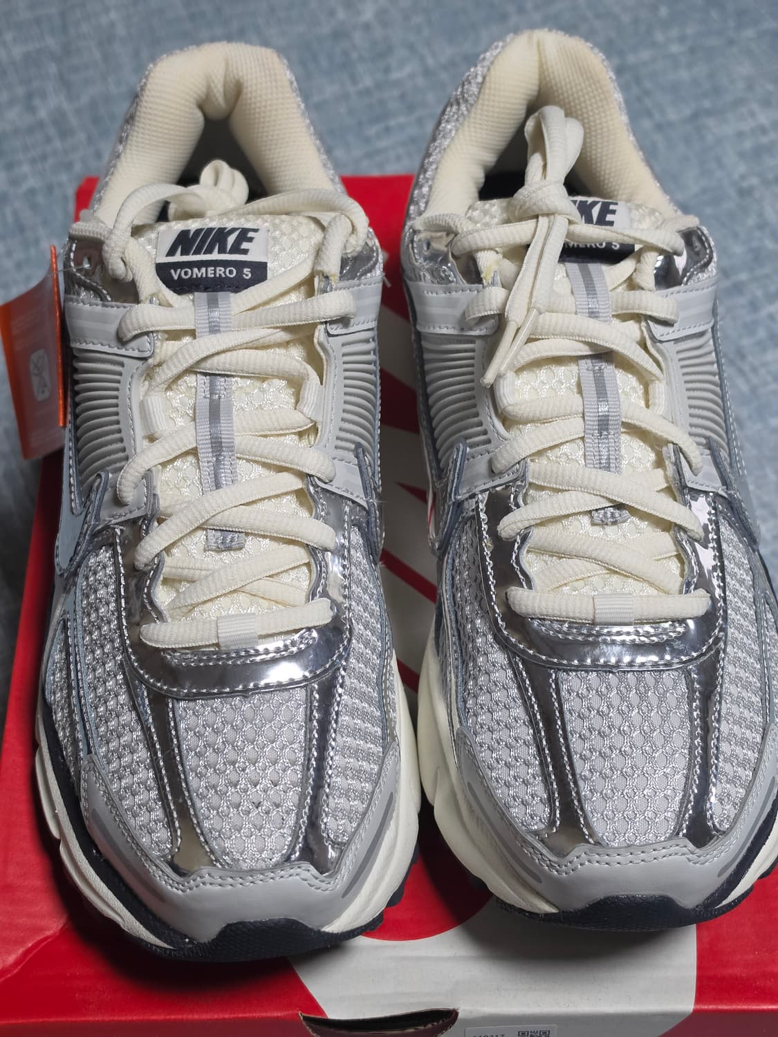 새상품 나이키 줌 보메로 5 포톤 더스트 그리드아이언 사이즈 275 좌우 상품이미지2