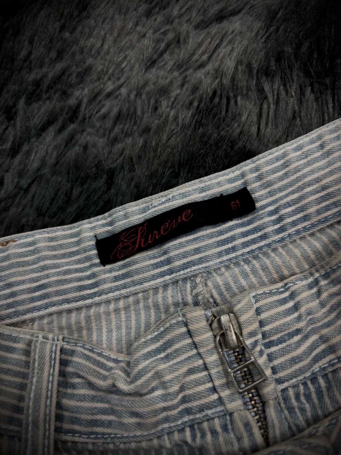 스트라이프 레터링 버튼 디테일 데님 숏팬츠 상품이미지7