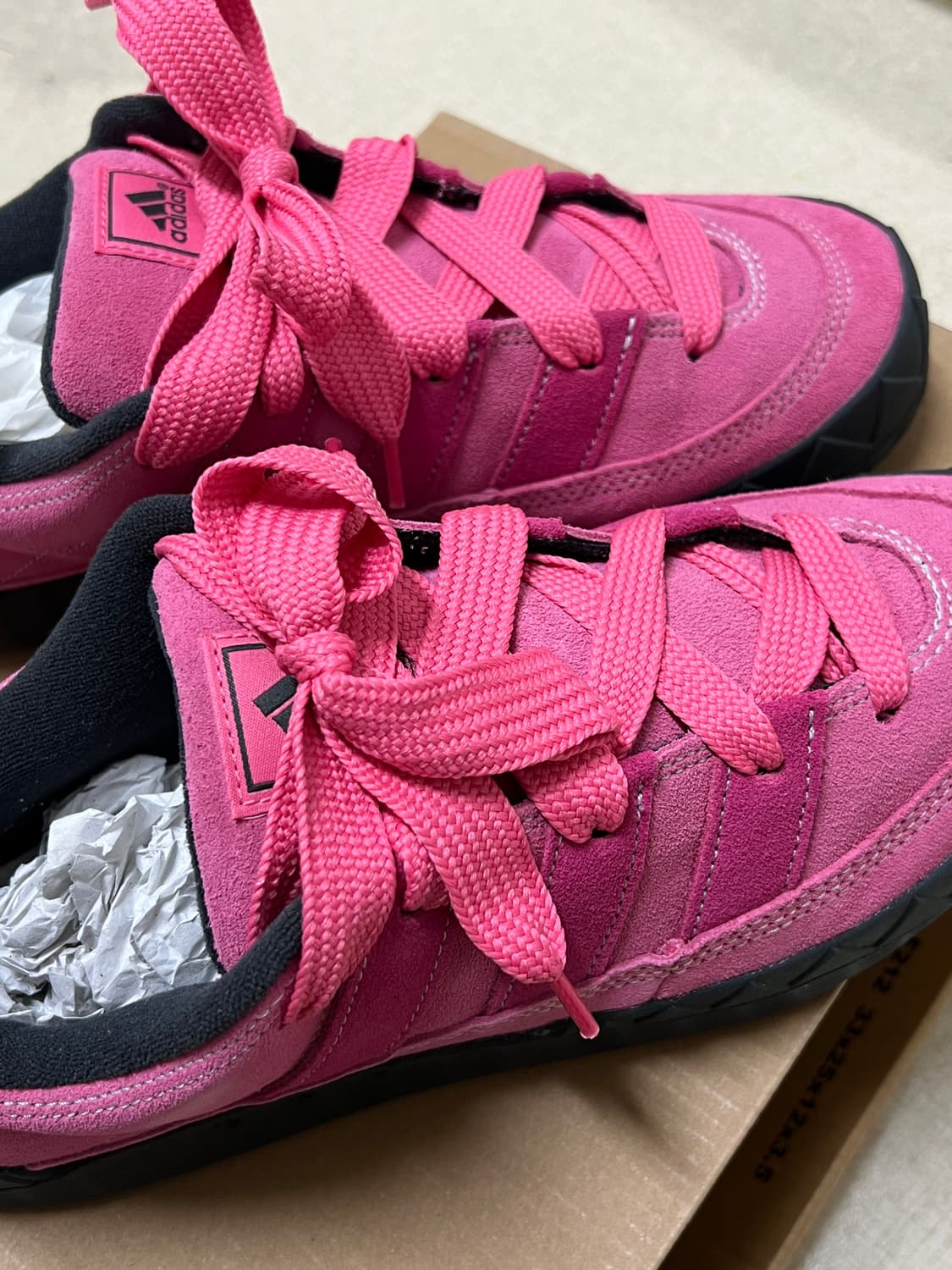 아디다스 핑크 스웨이드 운동화 270 상품이미지3