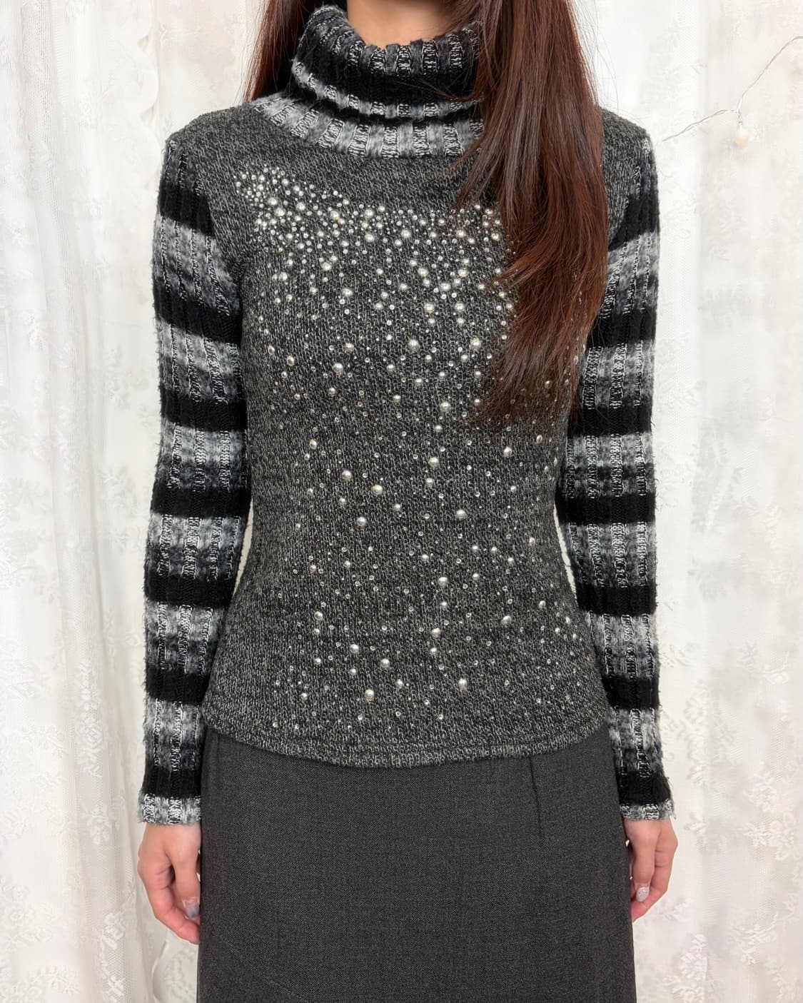 Beaded stripe turtleneck knit top 상품이미지7