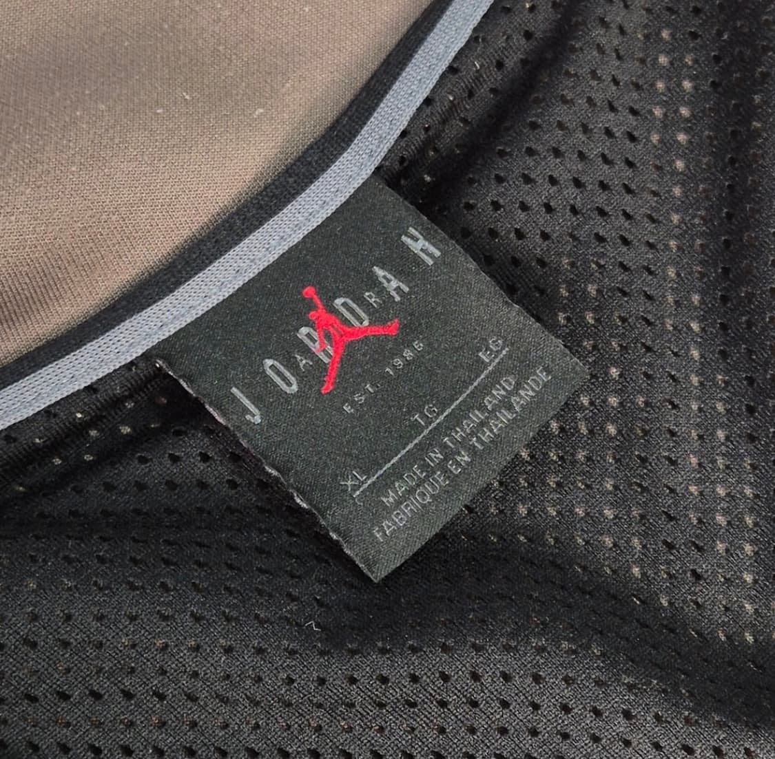 트래비스스캇 조던 트랙자켓 상품이미지5