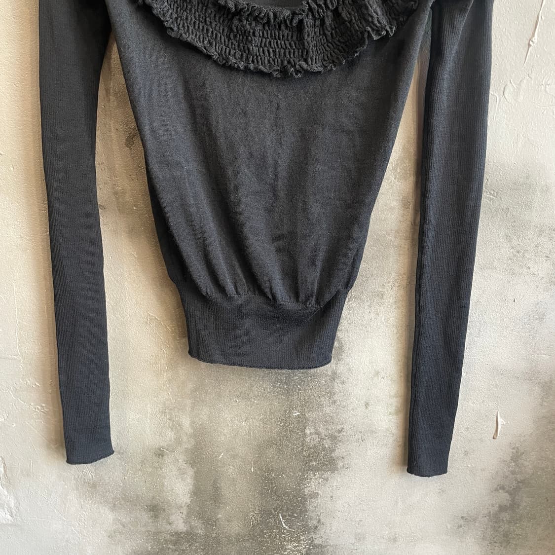 08ss 지방시 러플 스쿱넥 니트 상품이미지5