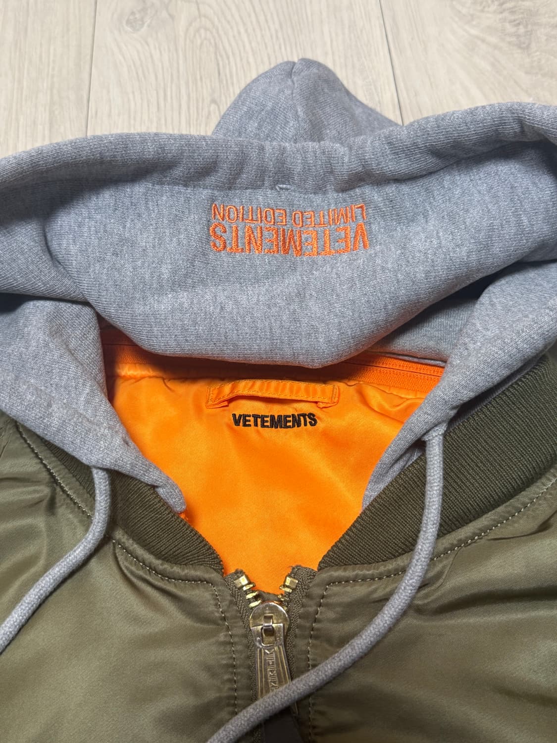 베트멍 X 알파인더스트리 MA-1 리버시블 후드 탈착 상품이미지3